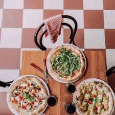 But his easy pizza recipe from naples holds a few surprises! Akta Napolitansk Pizza Pa Hogsta Niva Giro