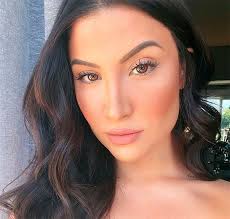 Buscas unos labios rojos, que estén locos por besar. Internada Bianca Andrade A Boca Rosa Desabafa Nao Estava Mais Aguentando De Dor Estrelando