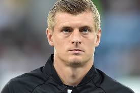 The perfect kroos animated gif for your conversation. Fc Bayern Sportlich Schmerzhaft Rummenigge Blickt Auf Verlust Von Toni Kroos Zuruck