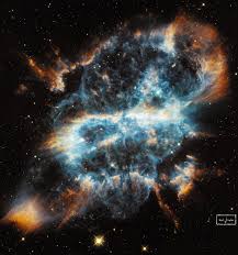 بمناسبة الأعياد أهدى تلسكوب الفضاء هبل صورة جديدة للسديم المسمى Ngc 5189 والواقع في كوكبة الذبابة Musca ويتميز هذا الس Uzay Teleskopu Uzay Ve Astronomi Nebula