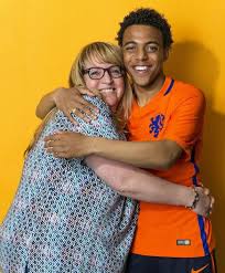 25,00 m €* jan 19, 1999 in wieringen, netherlands. Donyell Malen Childhood Story Plus Untold Biography Facts
