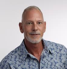 Gary Benoit's Instagram, Twitter & Facebook