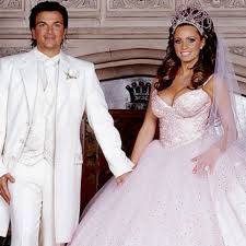 Abiti da sposa vip piu brutti. Classifica Vip 10 Vestiti Da Sposa Piu Brutti