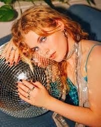 Robert Stonich's Instagram, Twitter & Facebook