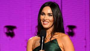 Megan fox leaves yung blud concert in los. 3 0rr1xvtrrm