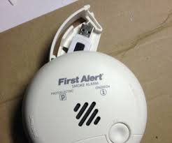 Hidden camera smoke alarm detector motion detection video recorder camcorder. Sneaky Smoke Detector Stash 7 Steps With Pictures Instructables