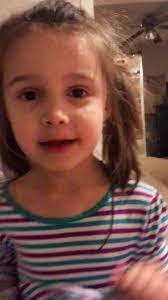 Laura Hetz's Instagram, Twitter & Facebook