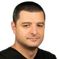 600+ perfiles de «Dan Marius»