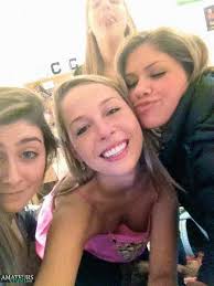 Downblouse Pics - Sexy School Girls, Teens, Girlfriends Peek In ...