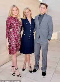 We're, at times completely cruel and at times kinder than anyone could possibly be. Reese Witherspoon Divulges Details Of Her Postpartum Mental Health Battles Sound Health And Lasting Wealth