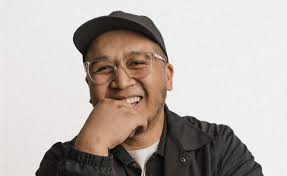 Backstage Features (@BackstageFeat)