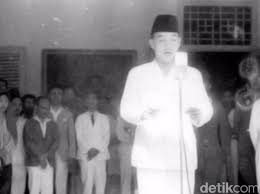 Nah pada peristiwa tersebut banyak tokoh yang berperan penting dalam peristiwa tersebut. 8 Tokoh Proklamasi Dalam Kemerdekaan Indonesia Dan Perannya