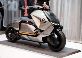 The Bmw Motorrad Concept Link Foretells The Future Of Urban Mobility Bmw Motorrad Motorcycle Design Scooter Design