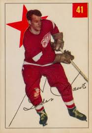 Hockey, to a form of dementia known as pick's disease, and he would spend a significant amount of time thereafter raising money for research into, and awareness of, the disease of dementia. Gordie Howe Hall Of Fame Hockey Cards