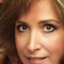 What are the essentials to buy for a college dorm room?