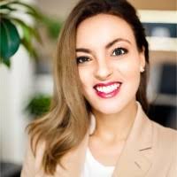 Amanda Ridgeway's Instagram, Twitter & Facebook