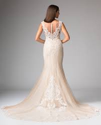 Wir bieten online traumhafte brautmode, hochzeitskleider brautkleider, abendkleider, abschlussballkleider, cocktailkleider und kommunionkleider sehr günstig an. Luxus Mermaid Brautkleid Aus Schonster Spitze Nach Mass Kleiderfreuden