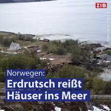 Ein anwohner filmte die schockierenden momente. Zeit Im Bild Norwegen Erdrutsch Reisst Hauser Ins Meer Facebook