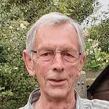 Walter Ratcliffe's Instagram, Twitter & Facebook