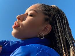 In this video both sadora paris and yolanda renee show how they which of these braided styles is your favorite? 25 Short Box Braids Styles To Try Right Now