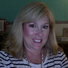 Denetra Moore's Instagram, Twitter & Facebook