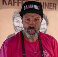 ☕🌿 Neues Cà phê in der Breiten Straße! Mitten im Einkaufserlebnis  historische Innenstadt® hat das Cà phê Vo eröffnet. Geführt wird dieses von  Alexander Klaus und Nhu Vo, die ihre Leidenschaft für