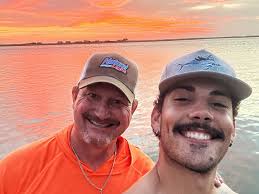 Devon Skidmore (JUST. SHOW. UP.) (@devonskidmorefit) · Instagram photos and  Reels