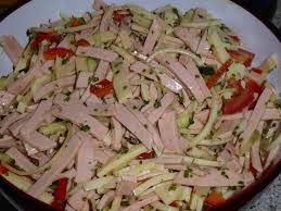 Sommer Wurstsalat Wurstsalat Rezept Wurstsalat Leckere Salate