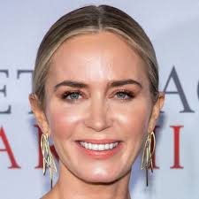 She has also done a. Vbudcm7iniolm