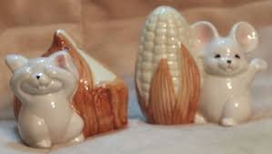Fitz And Floyd Mice Salt And Pepper Shaker By Moonbearconnections With Images Stuffed Peppers Fitz And Floyd Salt And Pepper Shaker