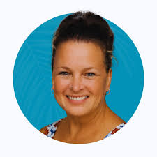 Turn your scrambled egg game up a notch with @AltonBrown's secret  ingredient. Pan: @blanccreative Video: @allyslowaymedia