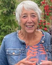 Jane Marshall's Instagram, Twitter & Facebook