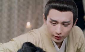 Dữ Quân Ca: Thành Nghị đổi gu mặc áo vàng, nam chính Lưu ly mỹ nhân sát đẹp  thế nào mà được khen không thua con gái