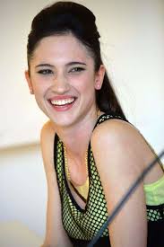 L'attrice e cantante ha chiarito che non si tratta di uno scherzo ma che il suo pancione è tutto vero. E Incinta L Annuncio Sui Social Dell Amatissima Cantante Italiana I Fan In Delirio