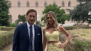 Ilary blasi and francesco totti attend the globe soccer awards 2017 on december 28, 2017 in dubai, united arab emirates. Ilary Blasi La Storia Con Francesco Totti Era Destinata A Finire