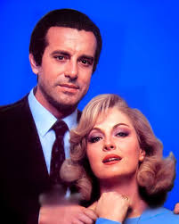 04 años sin Dave Capella David Alejandro Capella Anjoul (Caracas, 09 de  diciembre de 1982- Ibídem, 28 de marzo de 2021). Fue un músico, animador y  presentador de tv venezolano. Se graduó