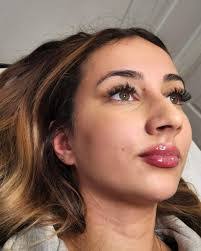 Stephanie Ness's Instagram, Twitter & Facebook