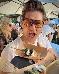 Kirk Knapp's Instagram, Twitter & Facebook