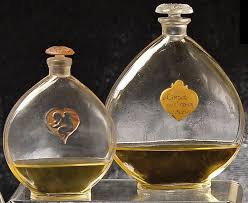 R Lalique Perfume Bottles L Amour Dans Le Coeur For Arys Circa 1920 And 1916 Lalique Perfume Bottles Lalique Perfume Bottle