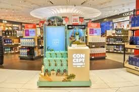 Edrington And Dfs Launch Travel Retail Exclusive The Macallan Concept No 1 In Asia The Moodie Davitt Report The Travel Retail Singapore Changi Airport Dfs