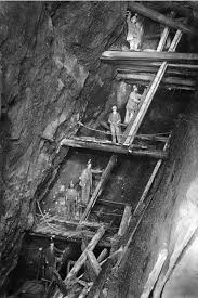 Man Engines Coal Mining Flash Photography Coal Miners