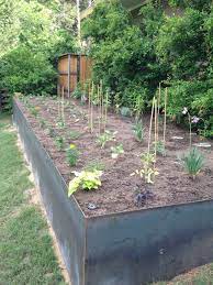Gardening Will Be Simple With These Tips Garden Retaining Wall Retaining Wall Backyard Landscaping