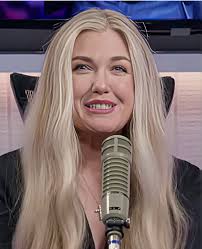 How dare you!!! And no, this isn't for the kind and decent people—it's for  the self-proclaimed grief police who think they get to dictate how someone  should mourn. A woman has just