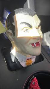 What can be used to protect a lunch box from scratches?