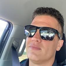 Zach Reed (@ReedEntertains)