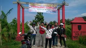 Chord lagu kuburanku di ladang ganja. Catatan Anak Mami