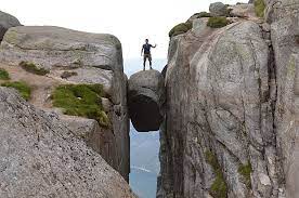 Maybe you would like to learn more about one of these? Nichts Fur Schwache Nerven Der Kjeragbolten In Norwegen Die Reise De