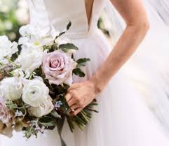Check out the new wedding flower trends for 2020 and get some fresh ideas: Wedding Decor Archives Slf Weddings 2021