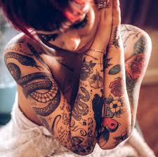 This guide will provide detailed instructions on how to care for a new tattoo and tips for keeping tattooed skin. Tattoo Aftercare Heal Fast Avoid Infection And Retain Colour Vibrancy