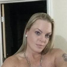 April garrison (@prettylady2020)